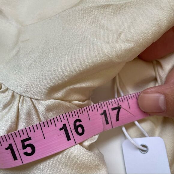 SIX / FIFTY CLOTHING the ruby blouse [ivory] Square neck, ruched‎ size L New - Picture 4 of 5